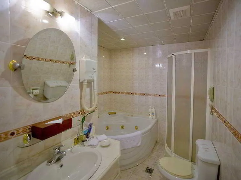 Shanghai Xindongfang Hotel